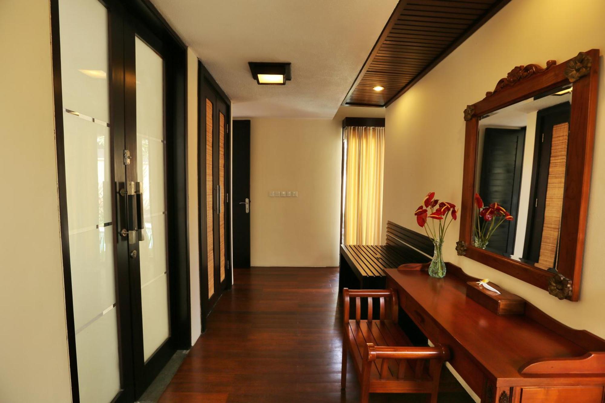 The Sanyas Suite Bali Семиньяк Номер фото