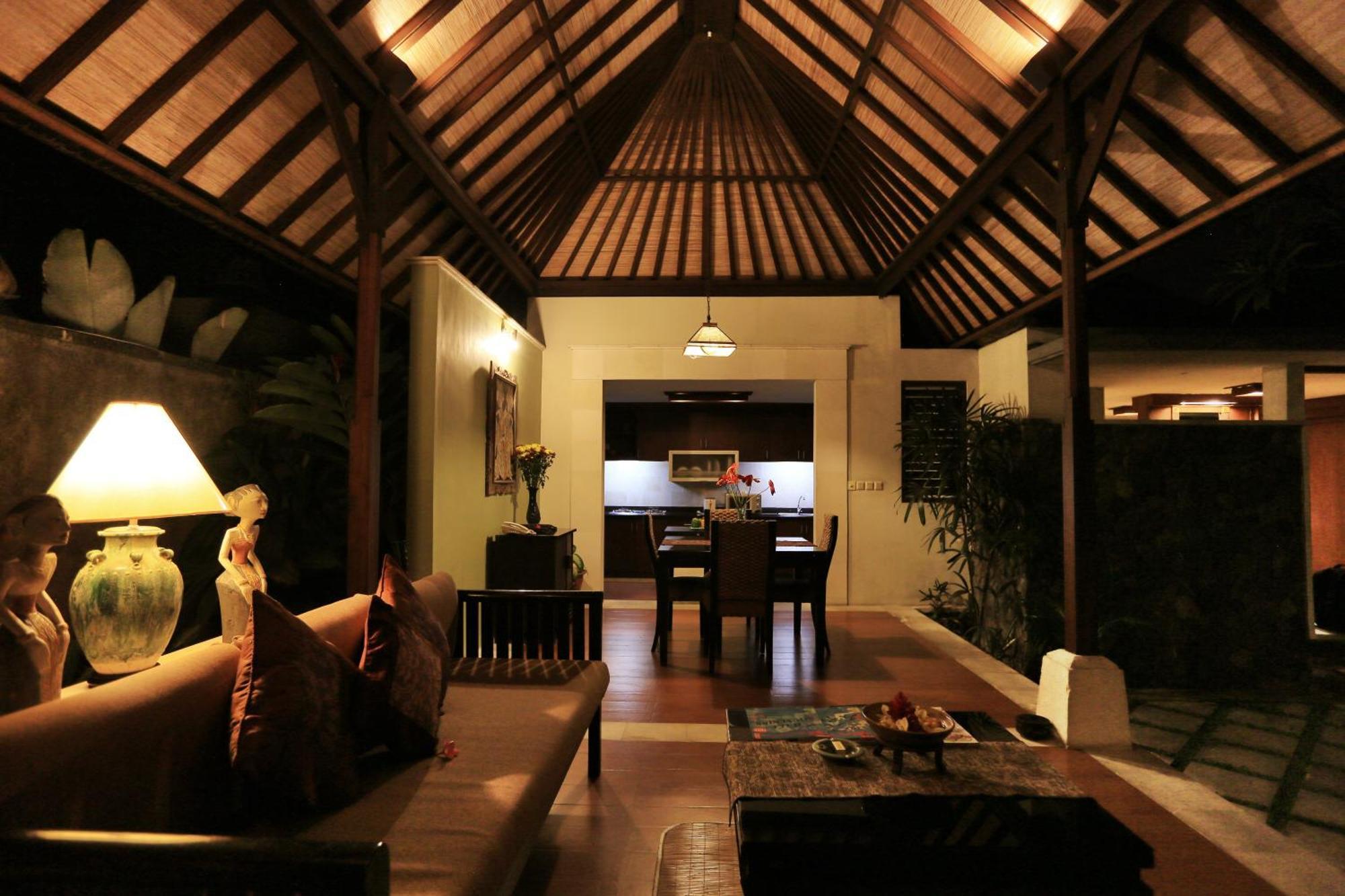 The Sanyas Suite Bali Семиньяк Номер фото