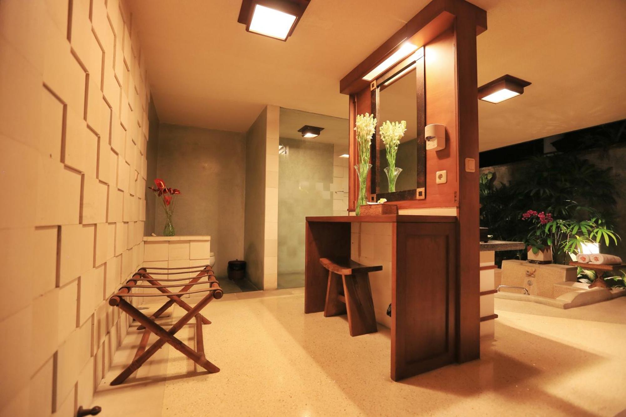 The Sanyas Suite Bali Семиньяк Номер фото